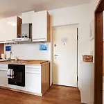 Damare