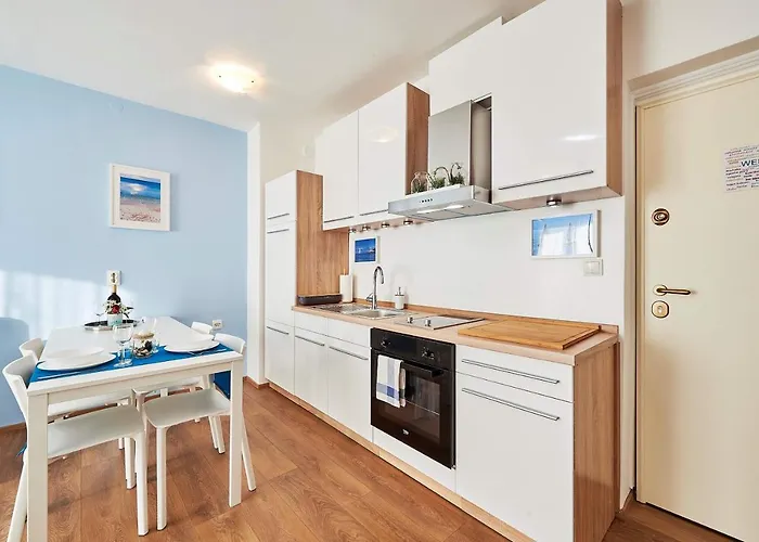 アパート Damare トロギール